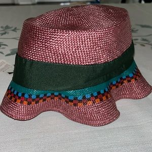 NWT Exquisite J Straw Bucket Hat Made in Italy